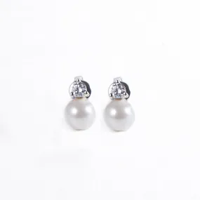 14K Gold Studs w. Diamonds & Pearl