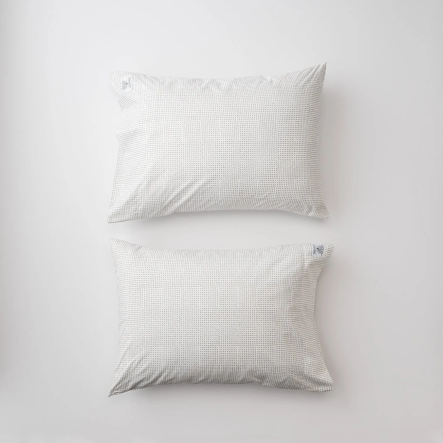 Gray Dot Pillow Case Set