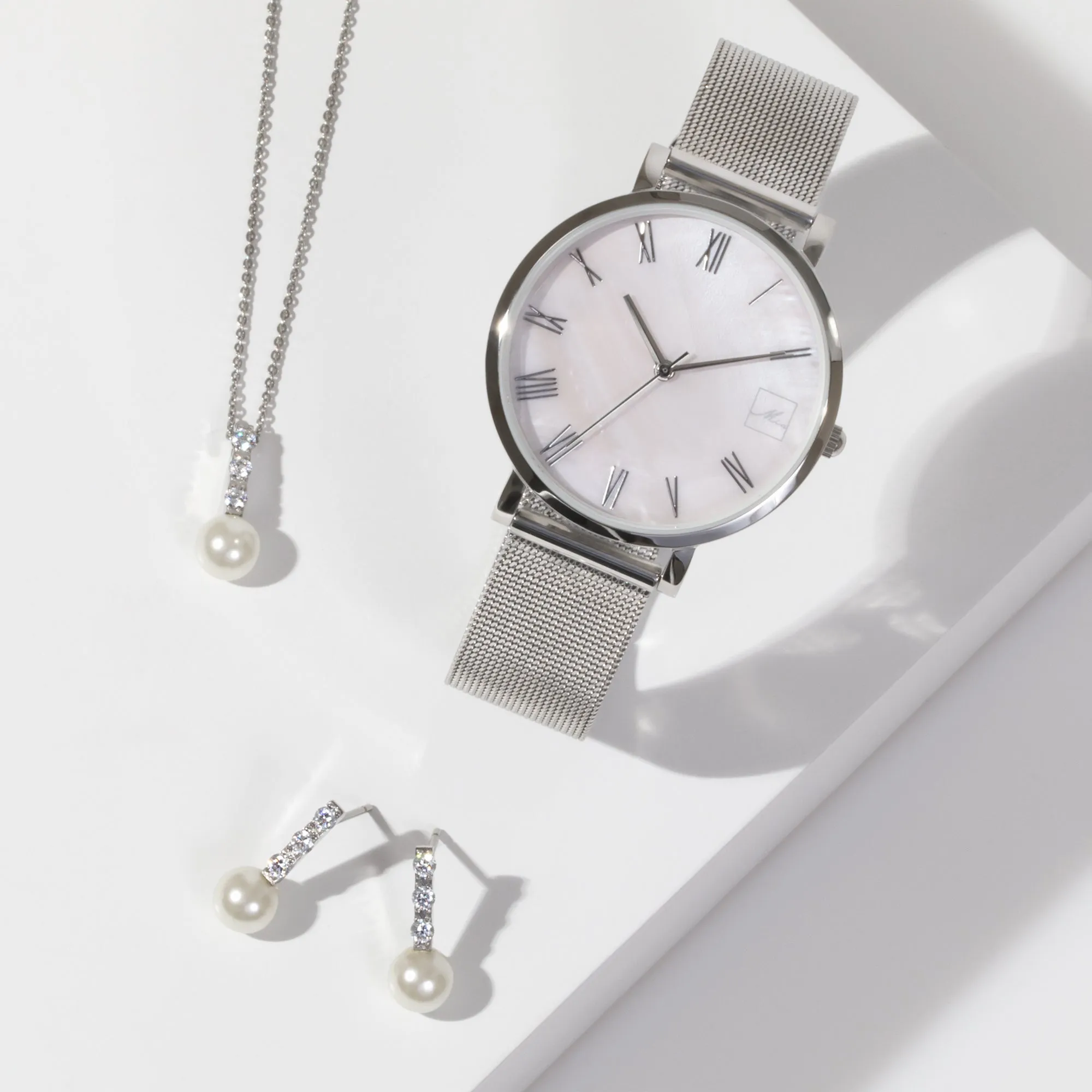 Stainless steel MOP watch