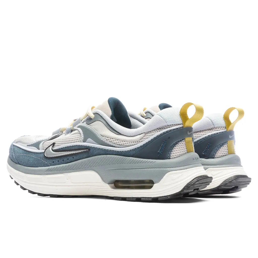 Women's Air Max Bliss - Light Iron/Metallic Silver/Cool Grey